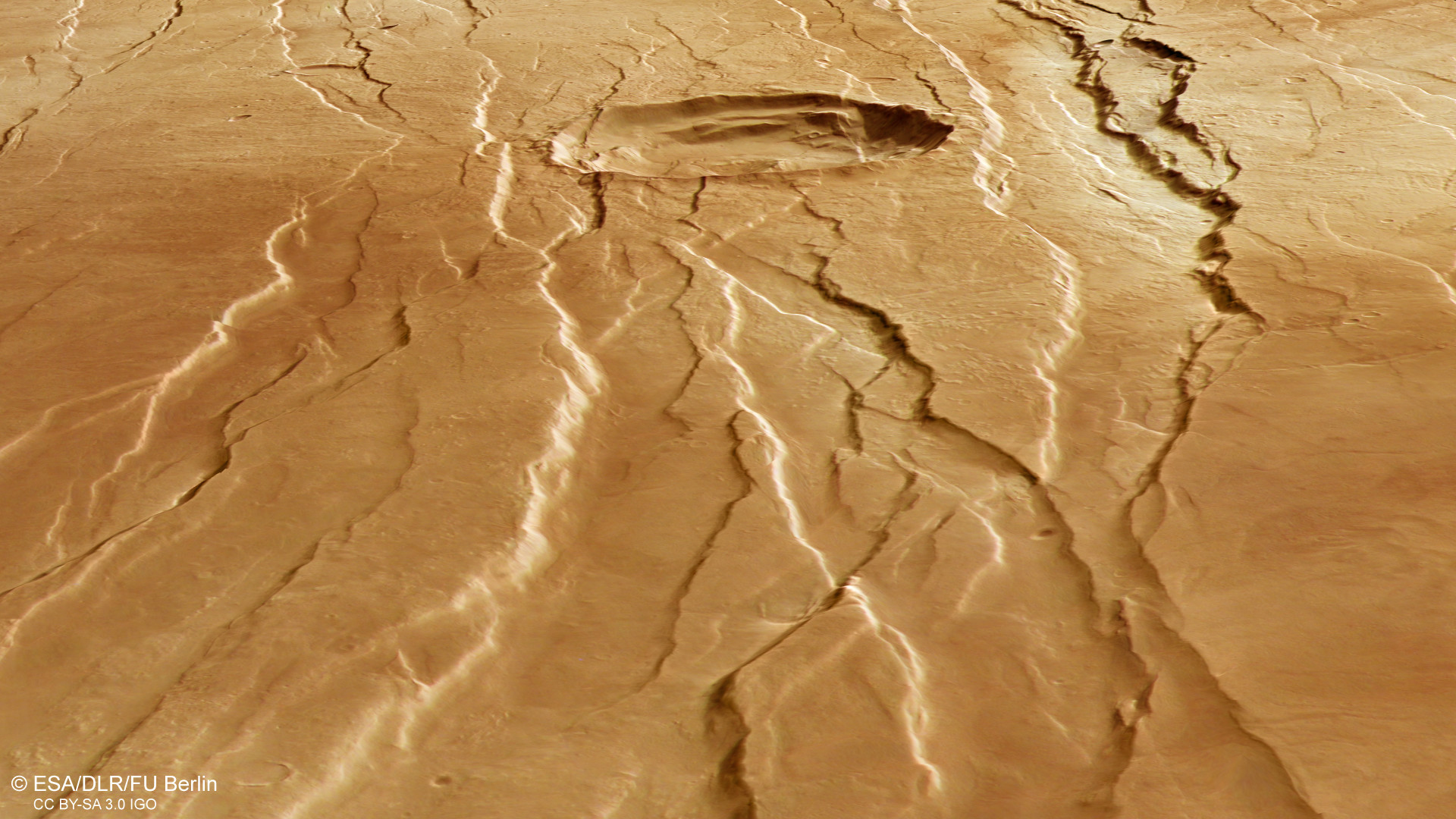 Tantalus Fossae 的第二視角