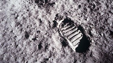 一個價值254億美元的足跡。圖片來源:NASA